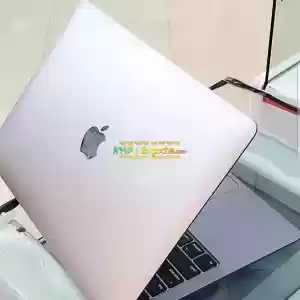 Apple  13-6 inch MacBook air 2020 core i7with appleCore i7 (space Cilver  color)16GB unif in Ethiopia